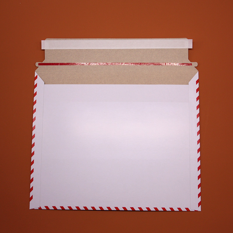 boardcard  envelope not bend